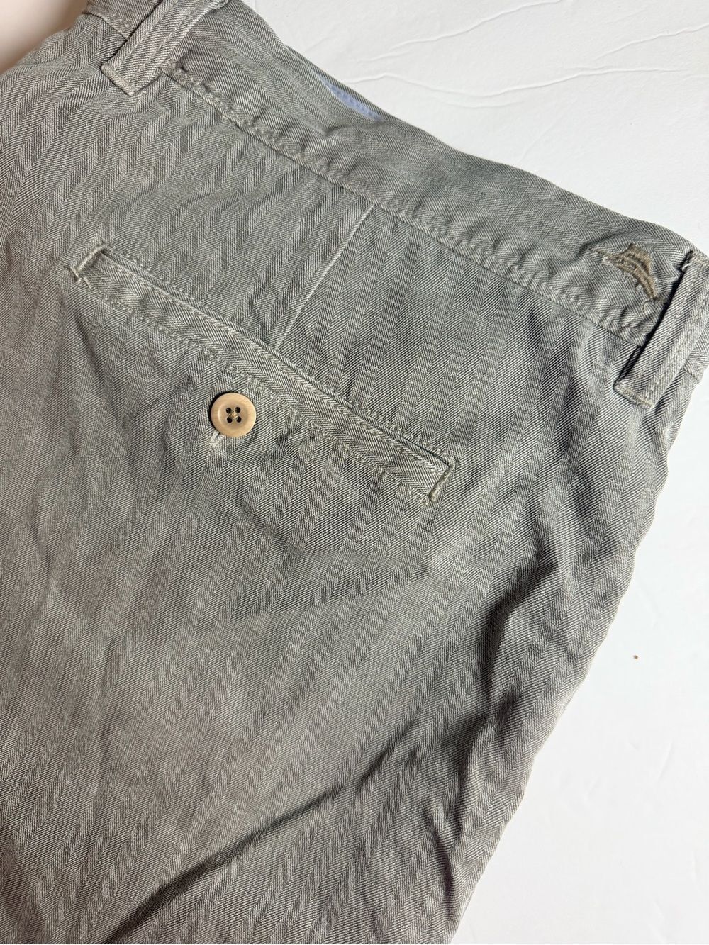 Tommy Bahama Mens Silk Cotton Flat Front Shorts Size 42 Gray Golf Quiet Luxury